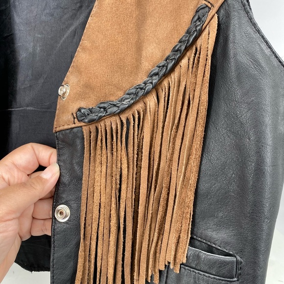Hot Leathers Brown and Black Fringe Vest - Picture 3 of 10